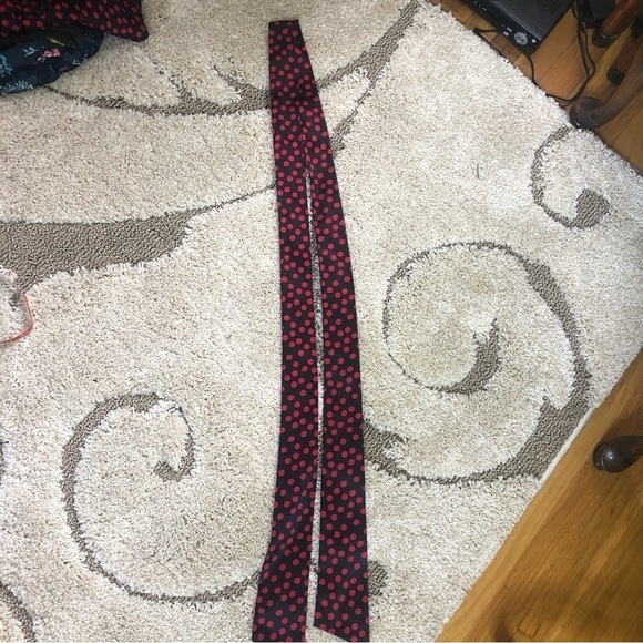 Style & Co short sleeve blouse black red polka dots poly satin 14 - Picture 9 of 10